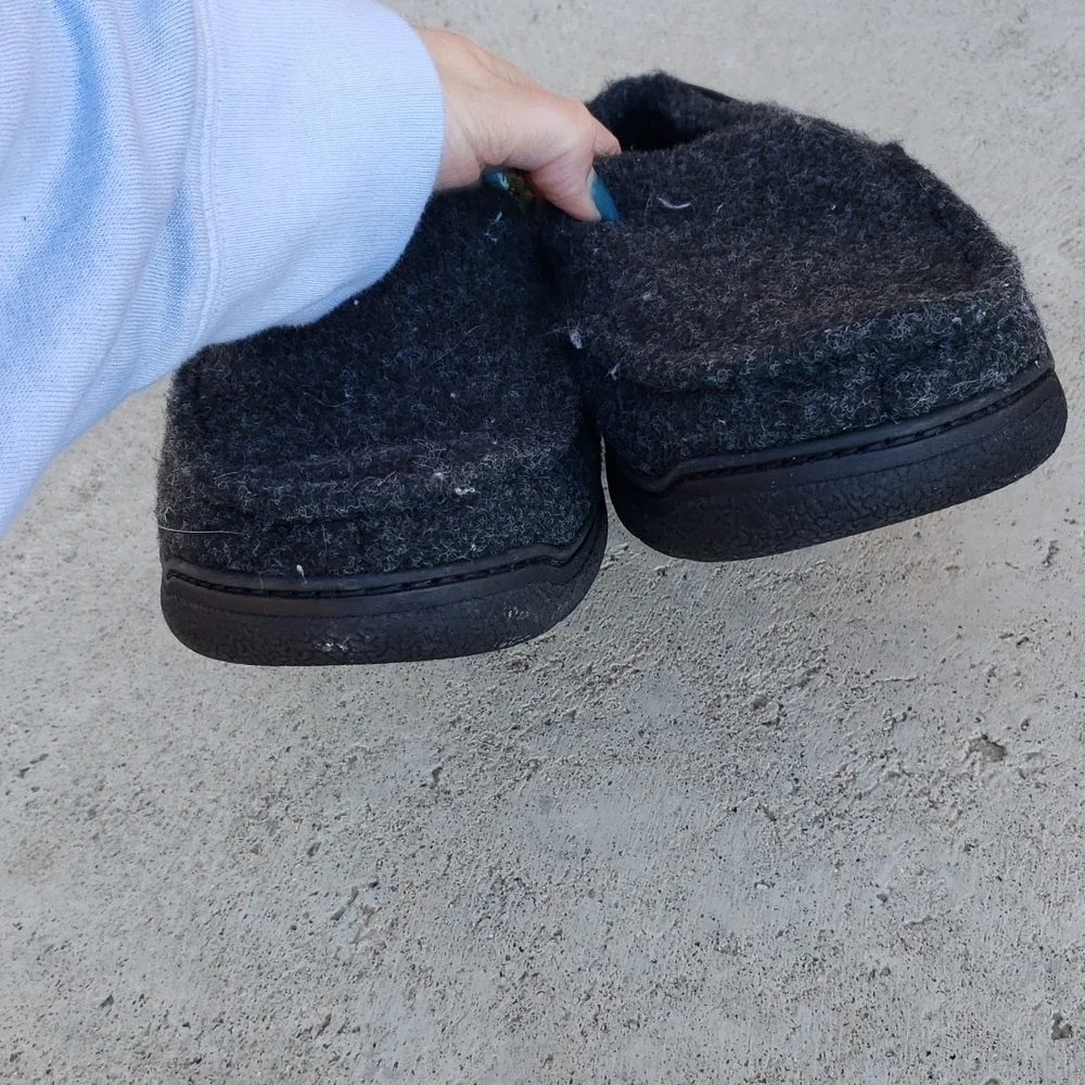 Dearfoam sherpa lined loafers Moccasins slippers